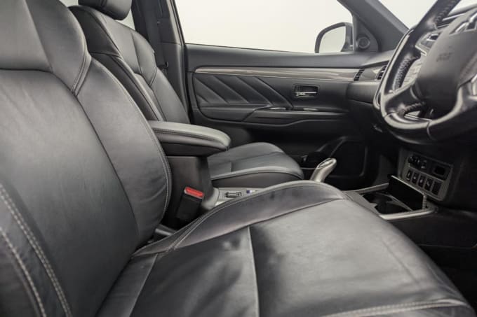 2025 Mitsubishi Outlander