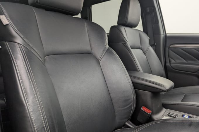 2025 Mitsubishi Outlander