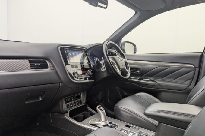 2025 Mitsubishi Outlander