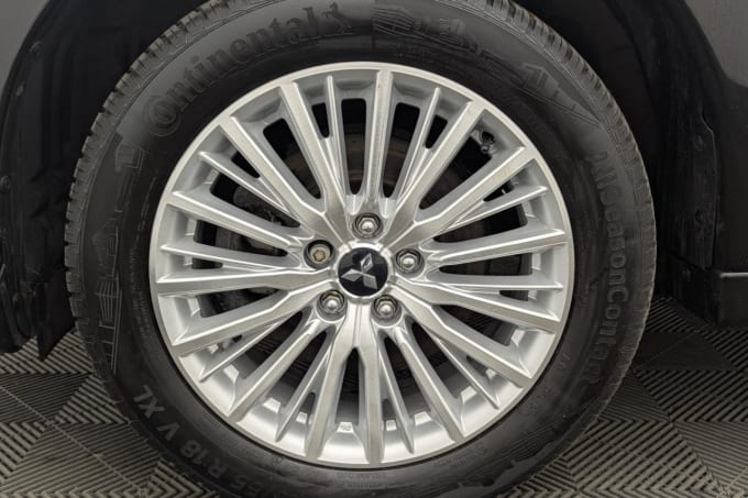 2025 Mitsubishi Outlander