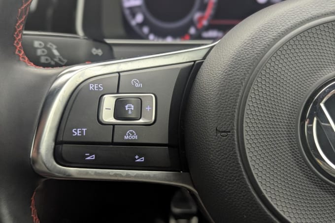 2025 Volkswagen Golf