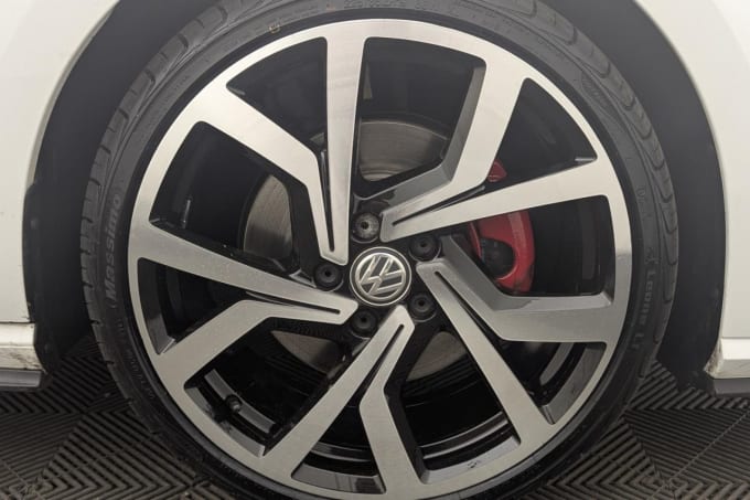 2025 Volkswagen Golf