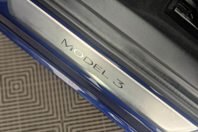 2025 Tesla Model 3