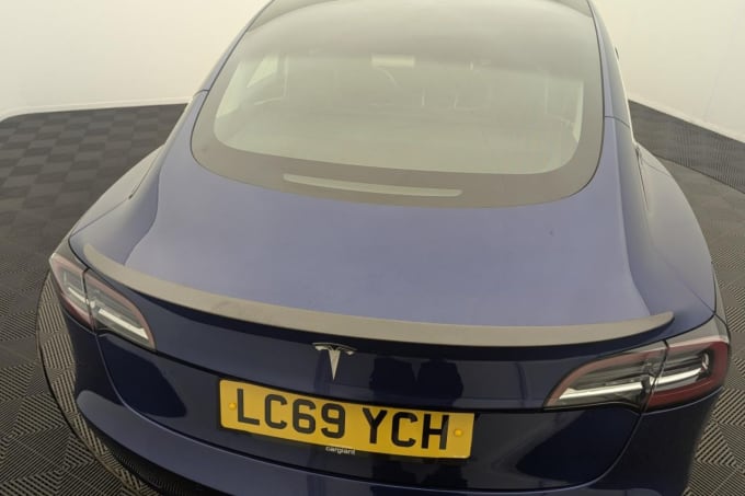 2025 Tesla Model 3