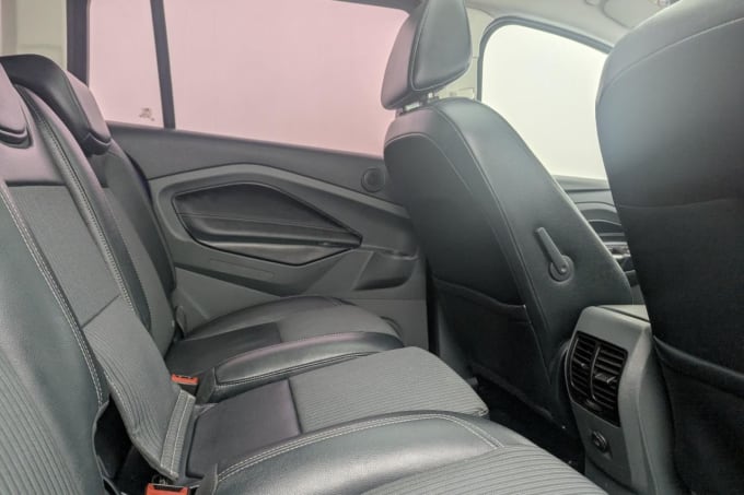 2025 Ford Grand C-max