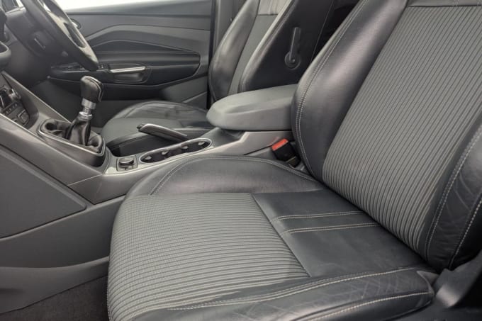 2025 Ford Grand C-max