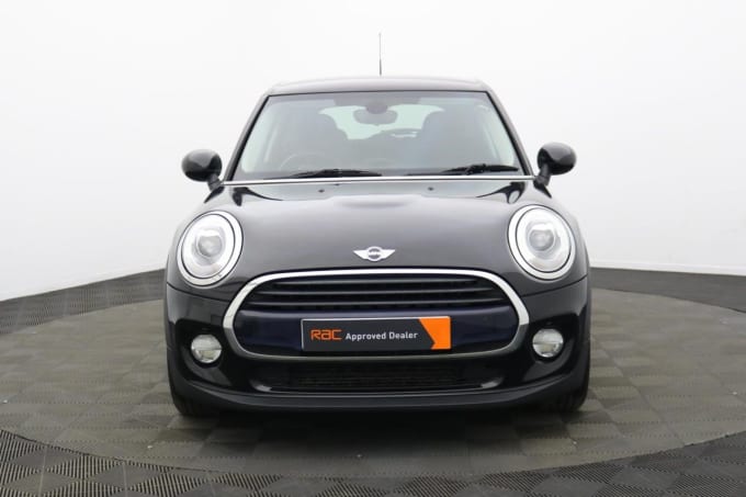 2025 Mini Hatch