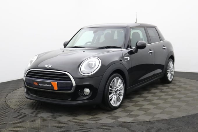 2025 Mini Hatch