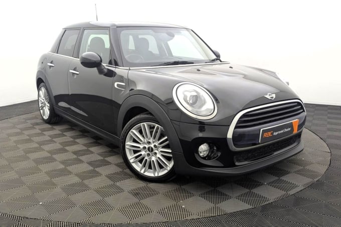 2025 Mini Hatch
