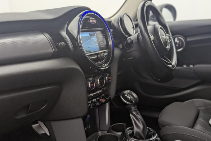 2025 Mini Hatch