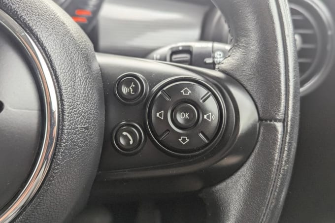 2025 Mini Hatch