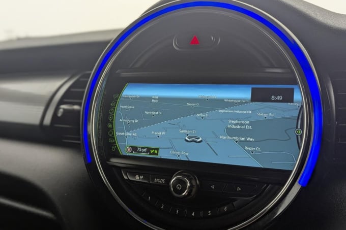 2025 Mini Hatch