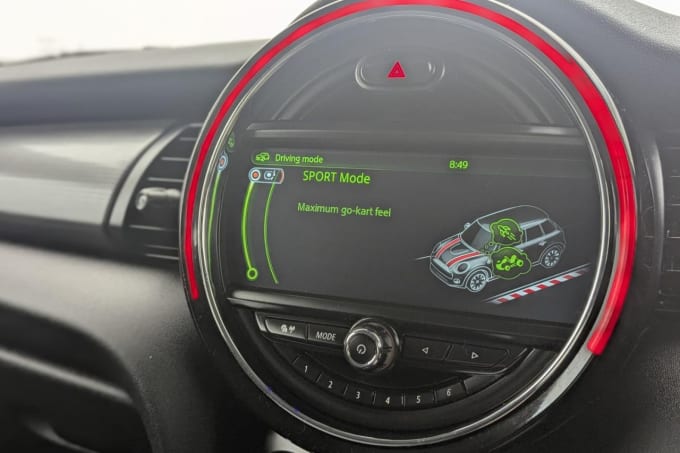 2025 Mini Hatch