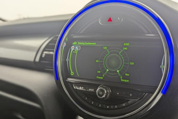 2025 Mini Hatch