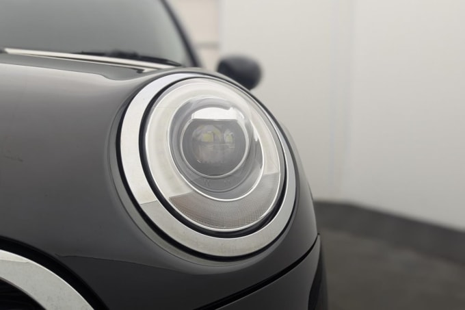 2025 Mini Hatch