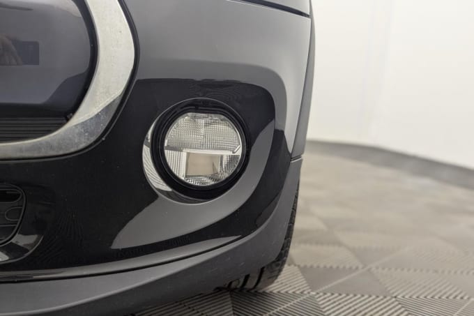 2025 Mini Hatch