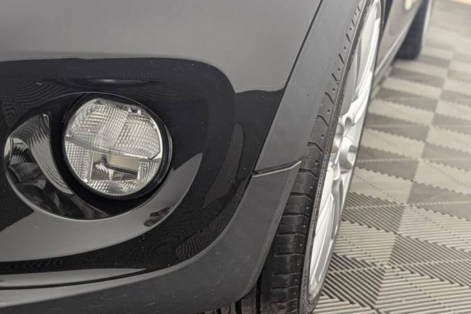 2025 Mini Hatch