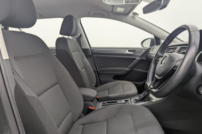 2025 Volkswagen E-golf
