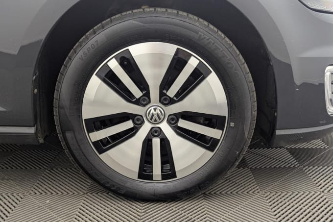 2025 Volkswagen E-golf