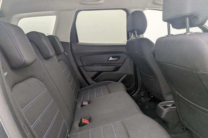 2025 Dacia Duster