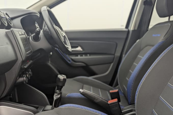 2025 Dacia Duster