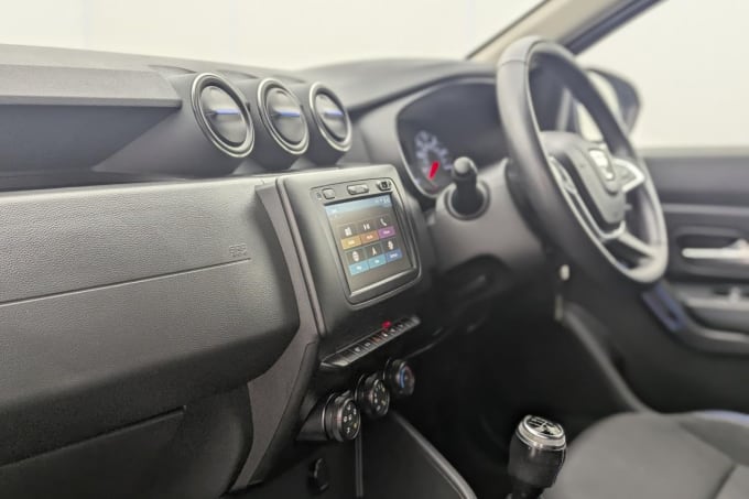 2025 Dacia Duster