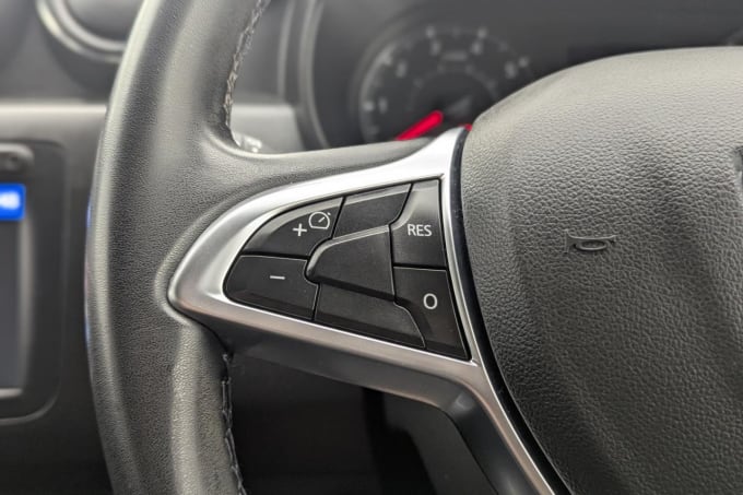 2025 Dacia Duster