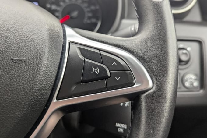 2025 Dacia Duster