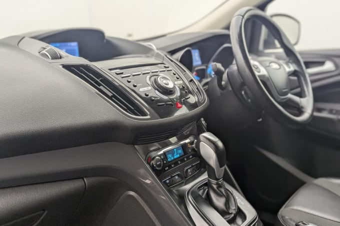 2025 Ford Kuga