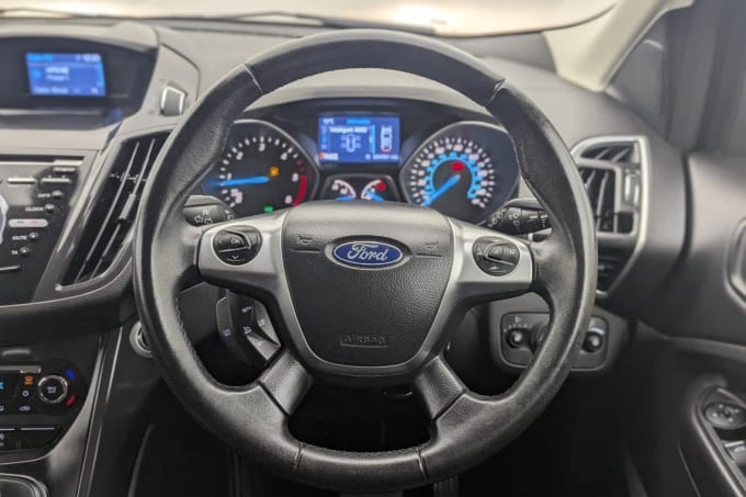 2025 Ford Kuga