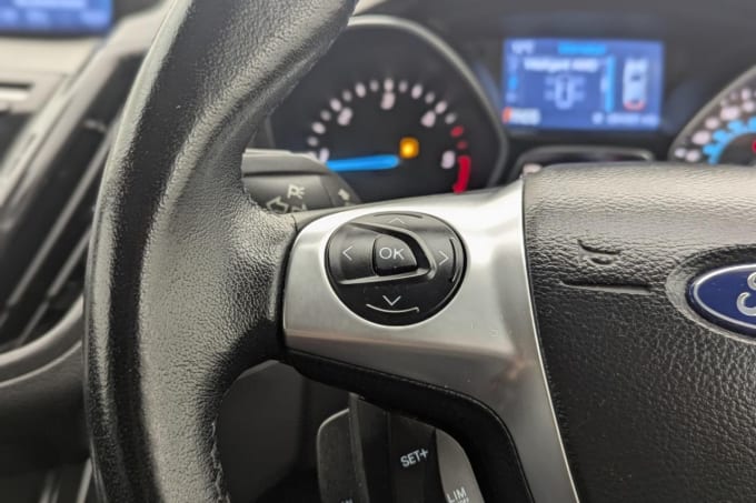 2025 Ford Kuga