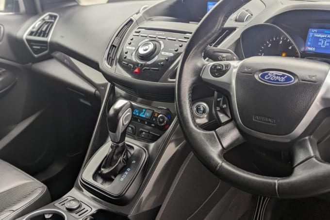 2025 Ford Kuga