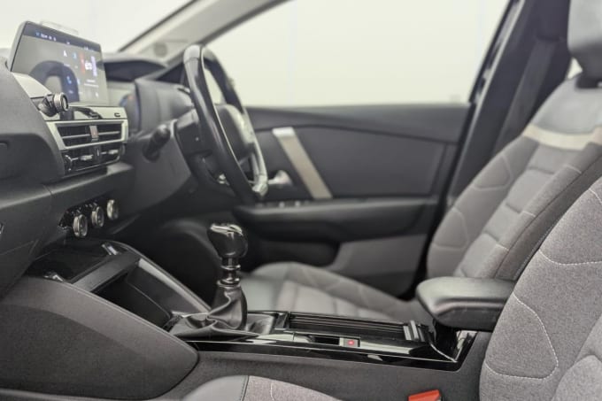 2025 Citroen C4