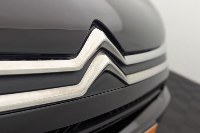 2025 Citroen C4