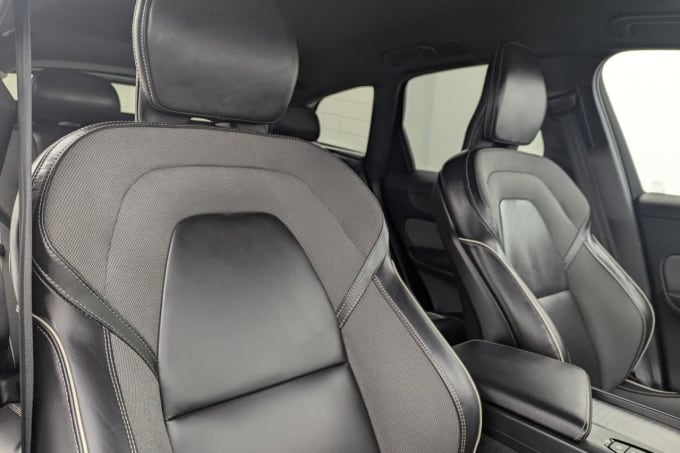 2025 Volvo Xc60
