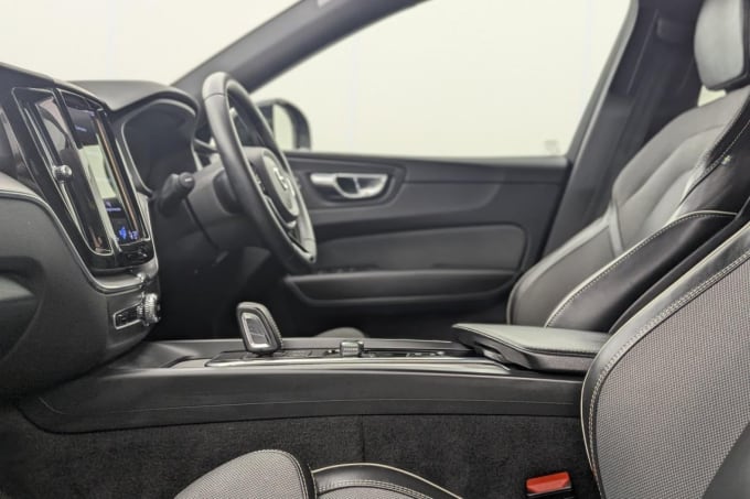 2025 Volvo Xc60