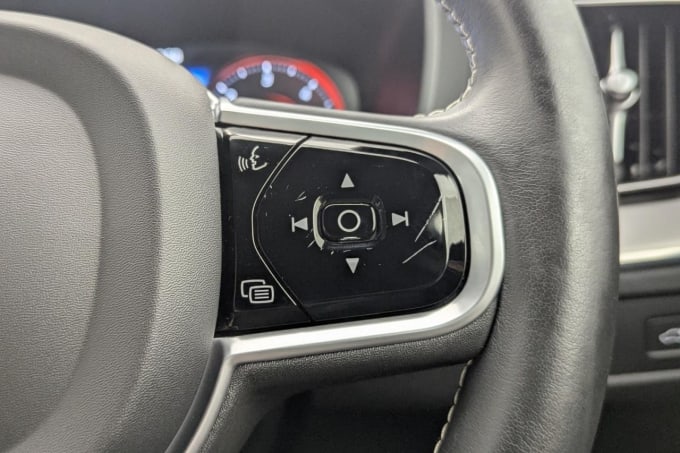 2025 Volvo Xc60
