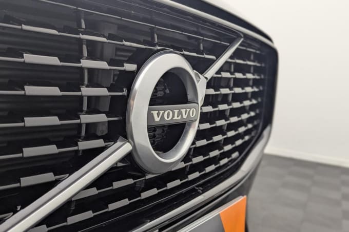 2025 Volvo Xc60