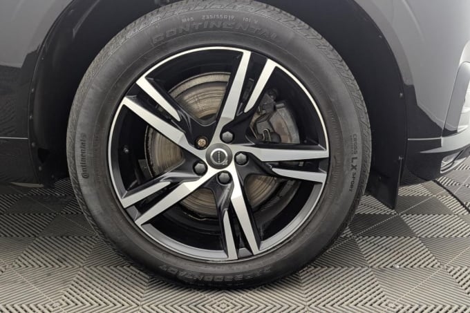 2025 Volvo Xc60