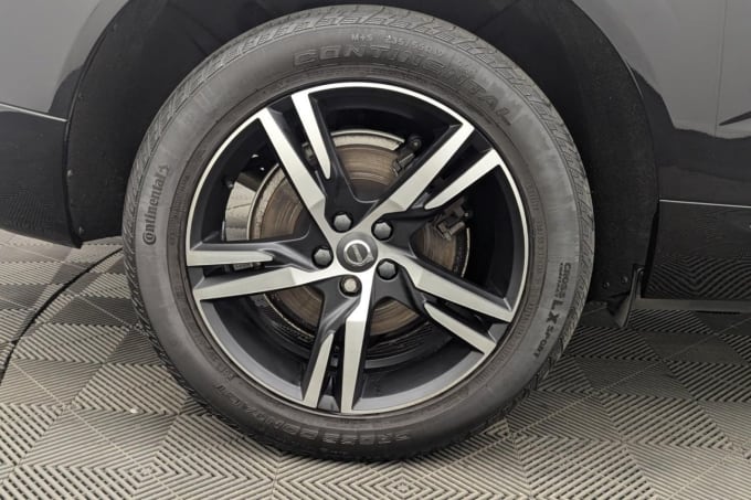 2025 Volvo Xc60