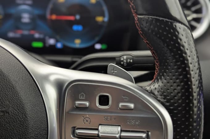 2025 Mercedes-benz Eqa