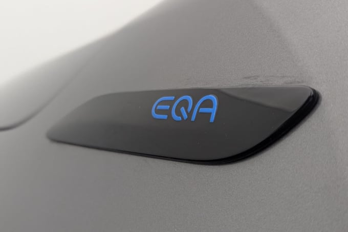 2025 Mercedes-benz Eqa