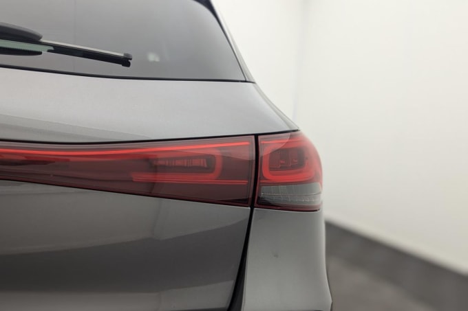 2025 Mercedes-benz Eqa