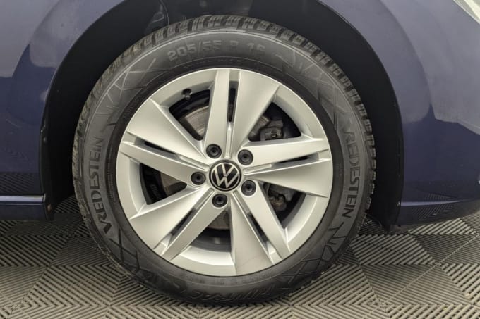 2025 Volkswagen Golf