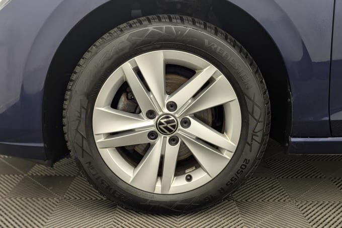 2025 Volkswagen Golf