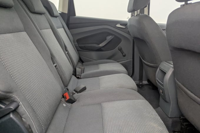 2025 Ford C-max