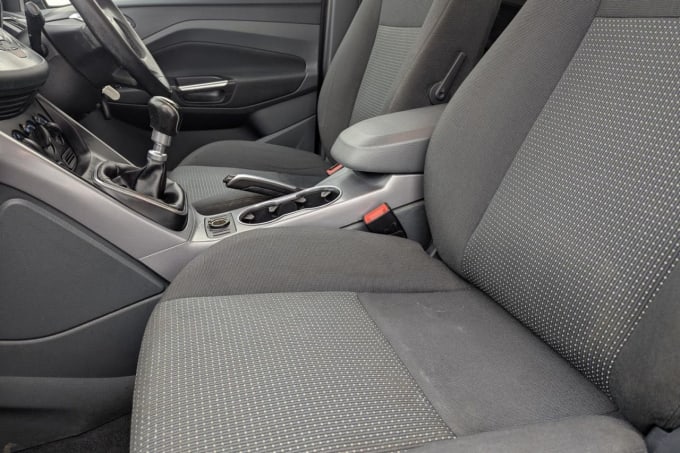 2025 Ford C-max