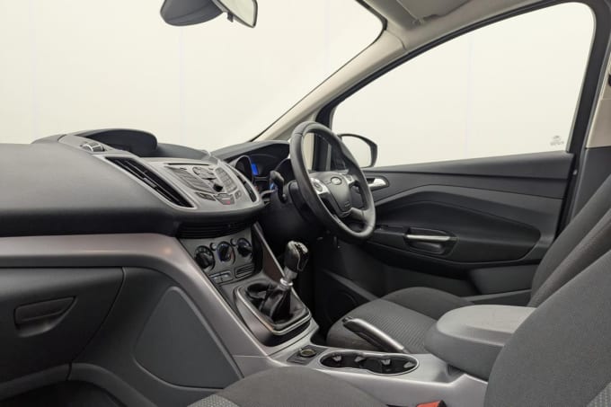 2025 Ford C-max