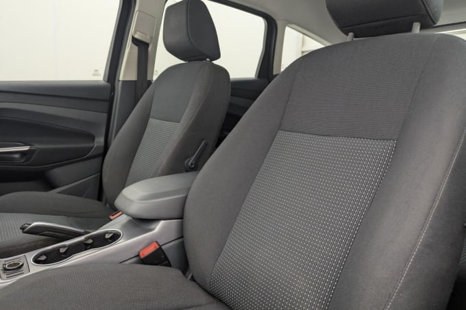 2025 Ford C-max