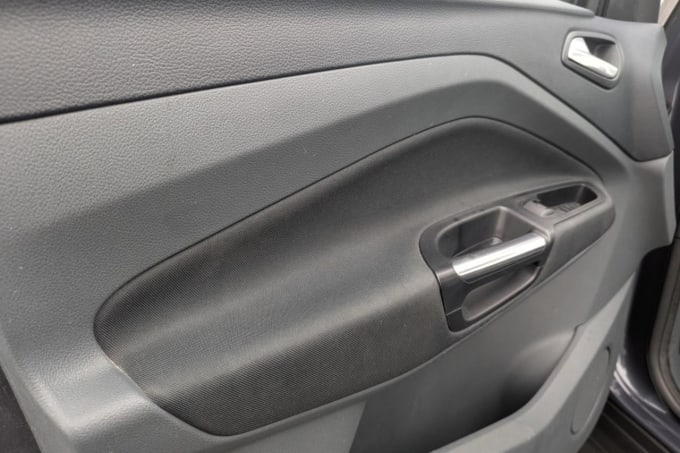 2025 Ford C-max
